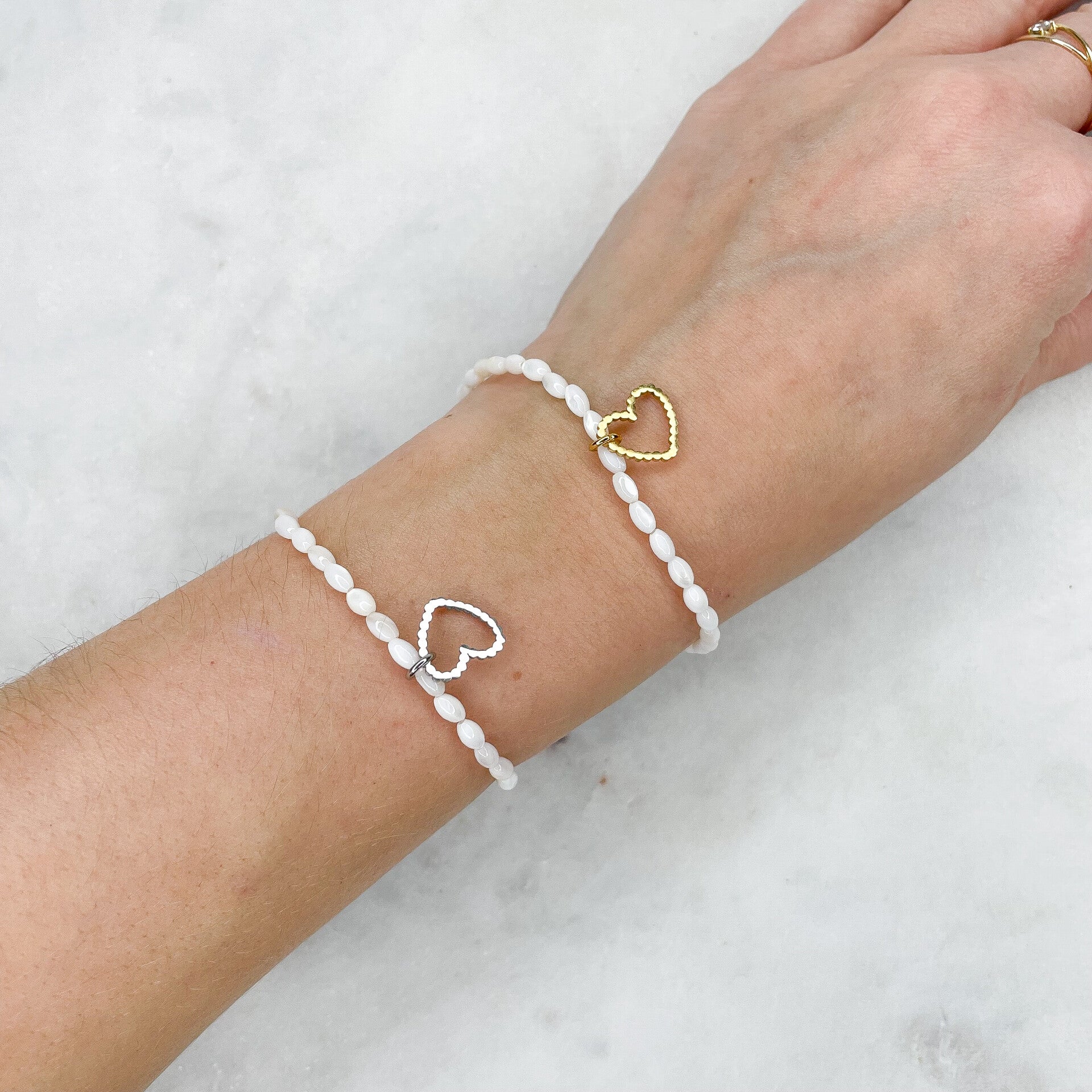 Bracelet cœur perles – Acier inoxydable & perles blanches