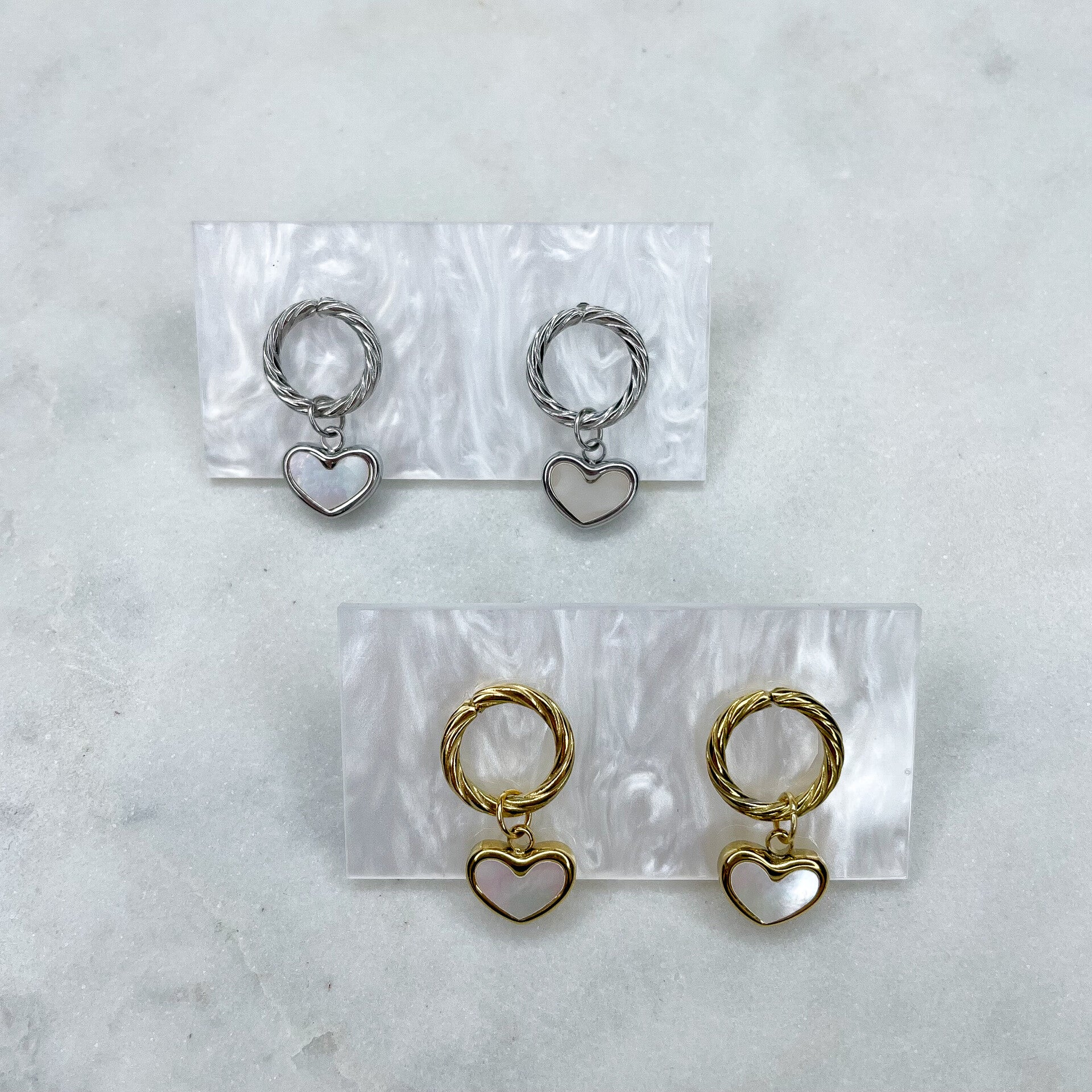 Boucles d'oreilles torsadées avec Cœur nacré – Acier Inoxydable