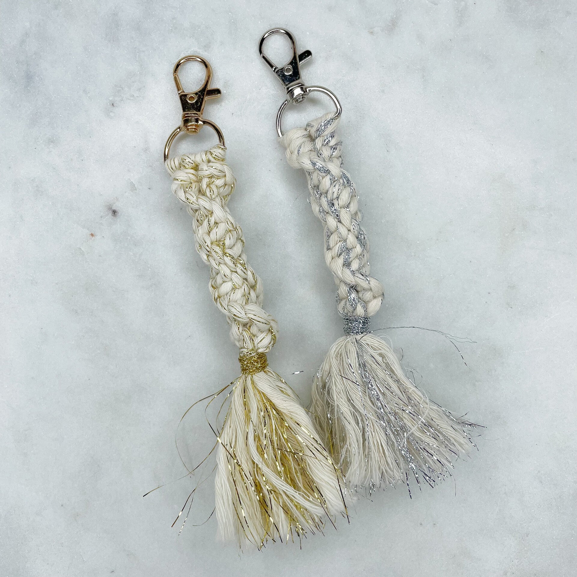 Porte-clefs torsadés doré/argenté