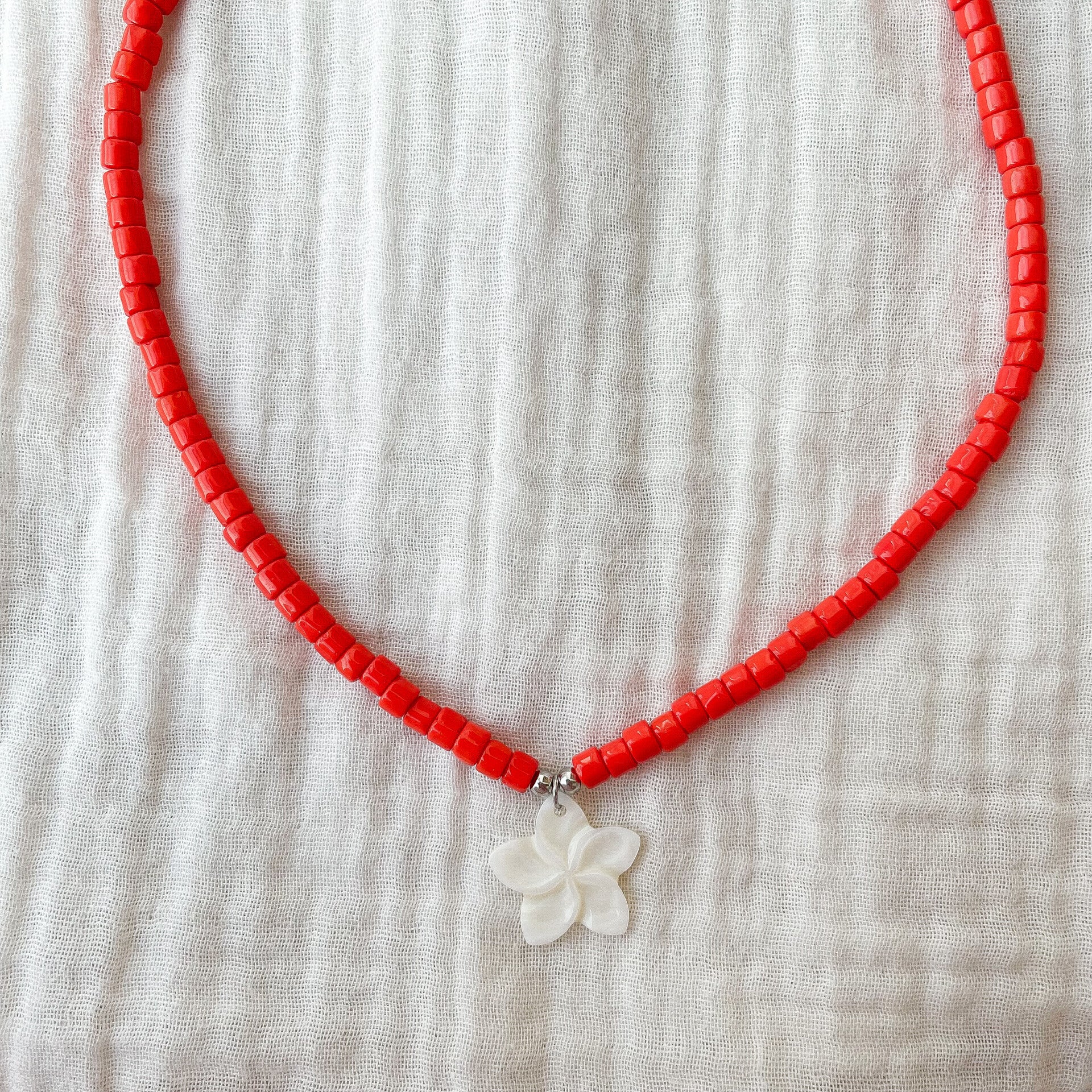 Collier Fleur nacre