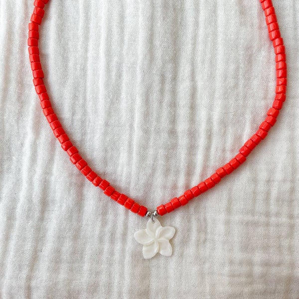 Collier Fleur nacre