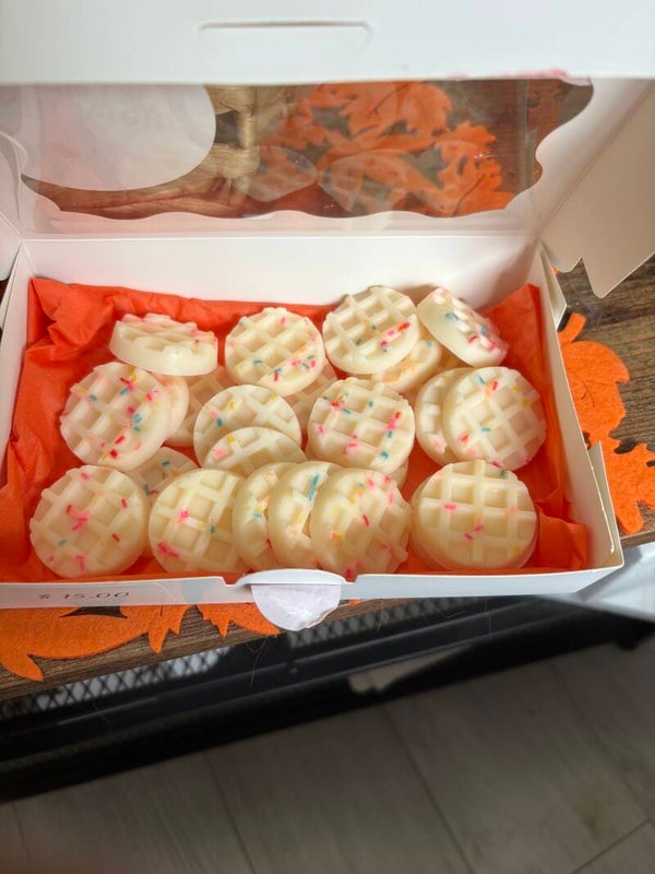 Single  scent wax melts , perfect for your favourite scent ! Many scents available