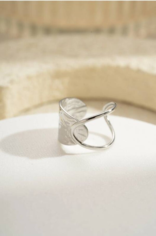 Bague Gravée Ouverte Sculpturale ( divers colories )