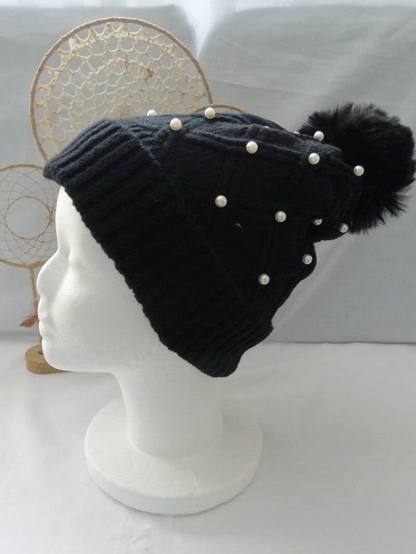 Bonnet Fourré avec Pompon et Perles