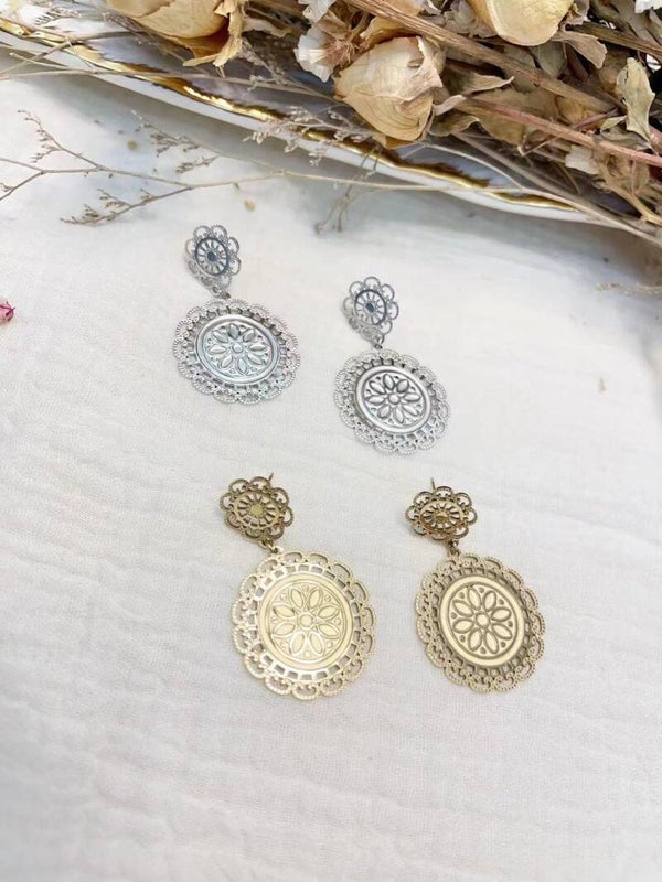 Boucles d'oreilles ornées de Rosace (Divers Colories )