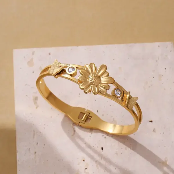 Bracelet fleur et papillon