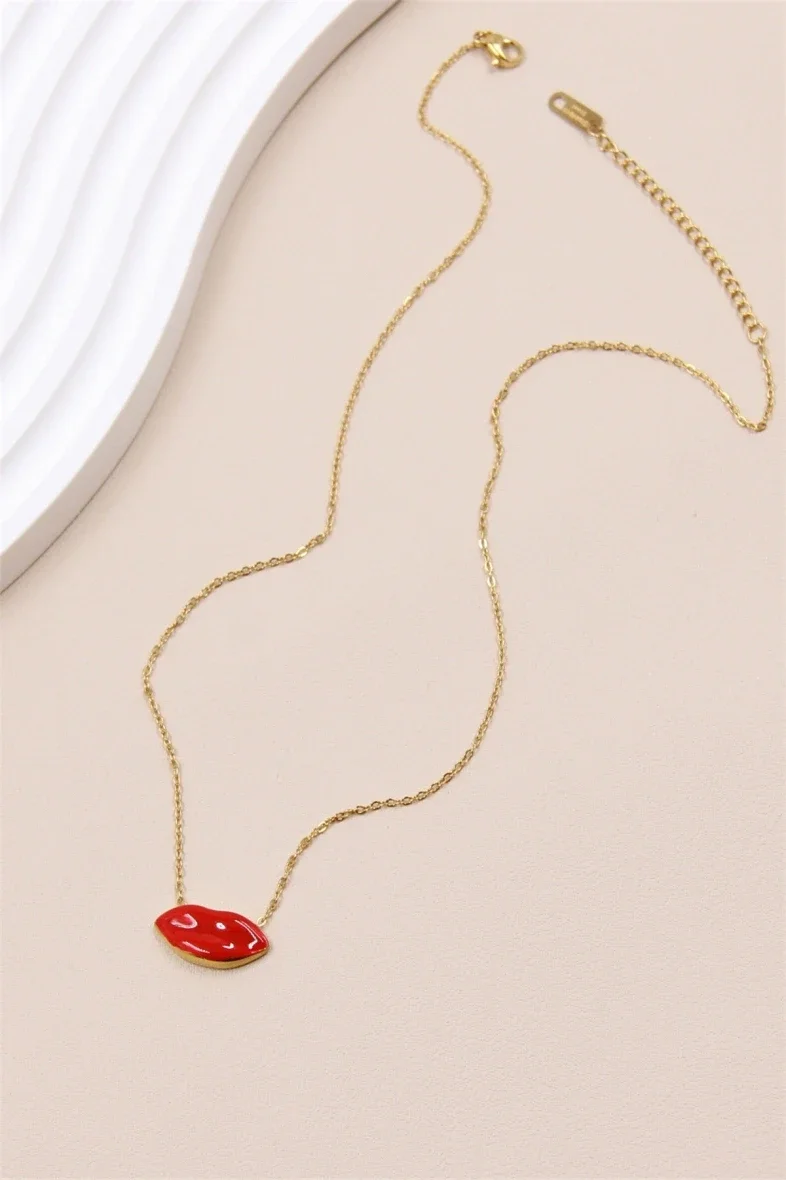 Collier doré Bouche Rouge