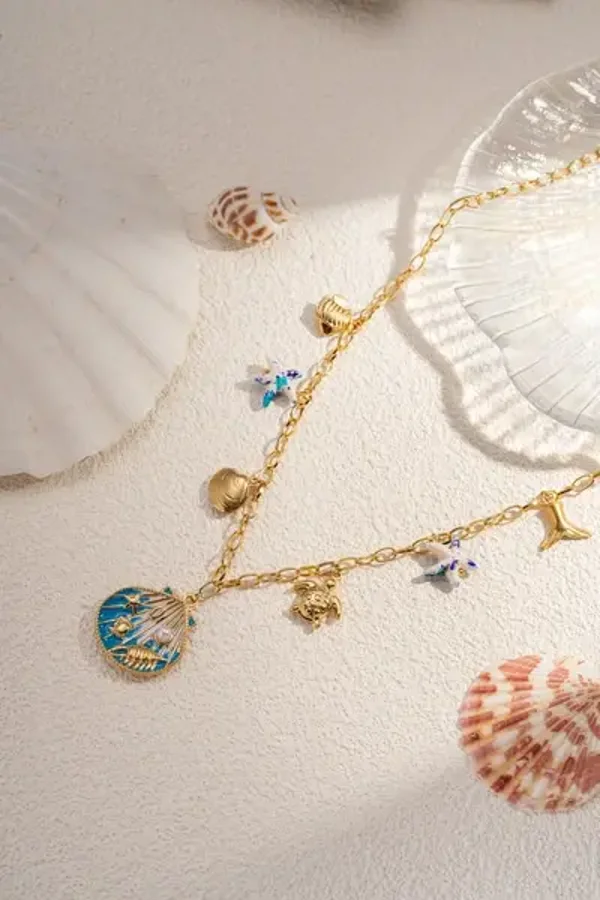 Collier Coquillage et Breloques