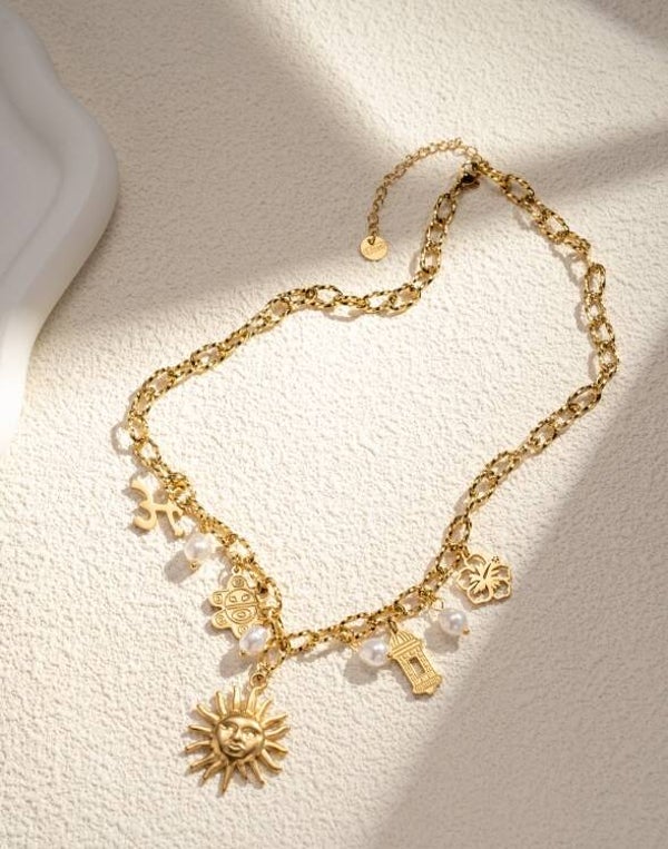Collier Multi-Breloques Soleil Éclatant – Bohème & Lumineux