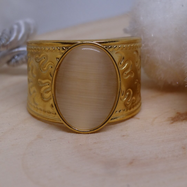 Bague Doré avec Pierre Naturel et Serpent