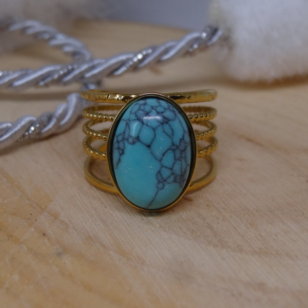 Bague Doré avec fausse Pierre