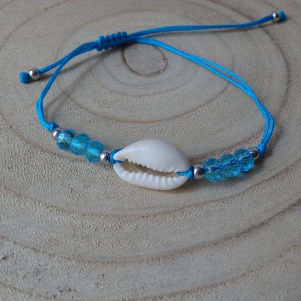 Bracelet réglable avec coquillage et perles divers colories