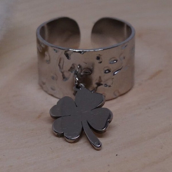 Bague Breloque Trèfle Argenté