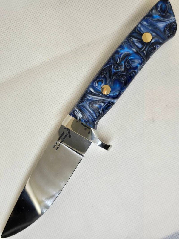 Drop Point Hunting Knife (Blue Handle)