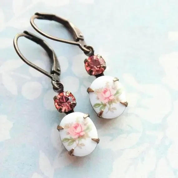 Vintage Style | Flower Cameo Earrings | Pink Rose Earrings