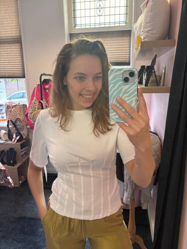 Getailleerde witte t shirt