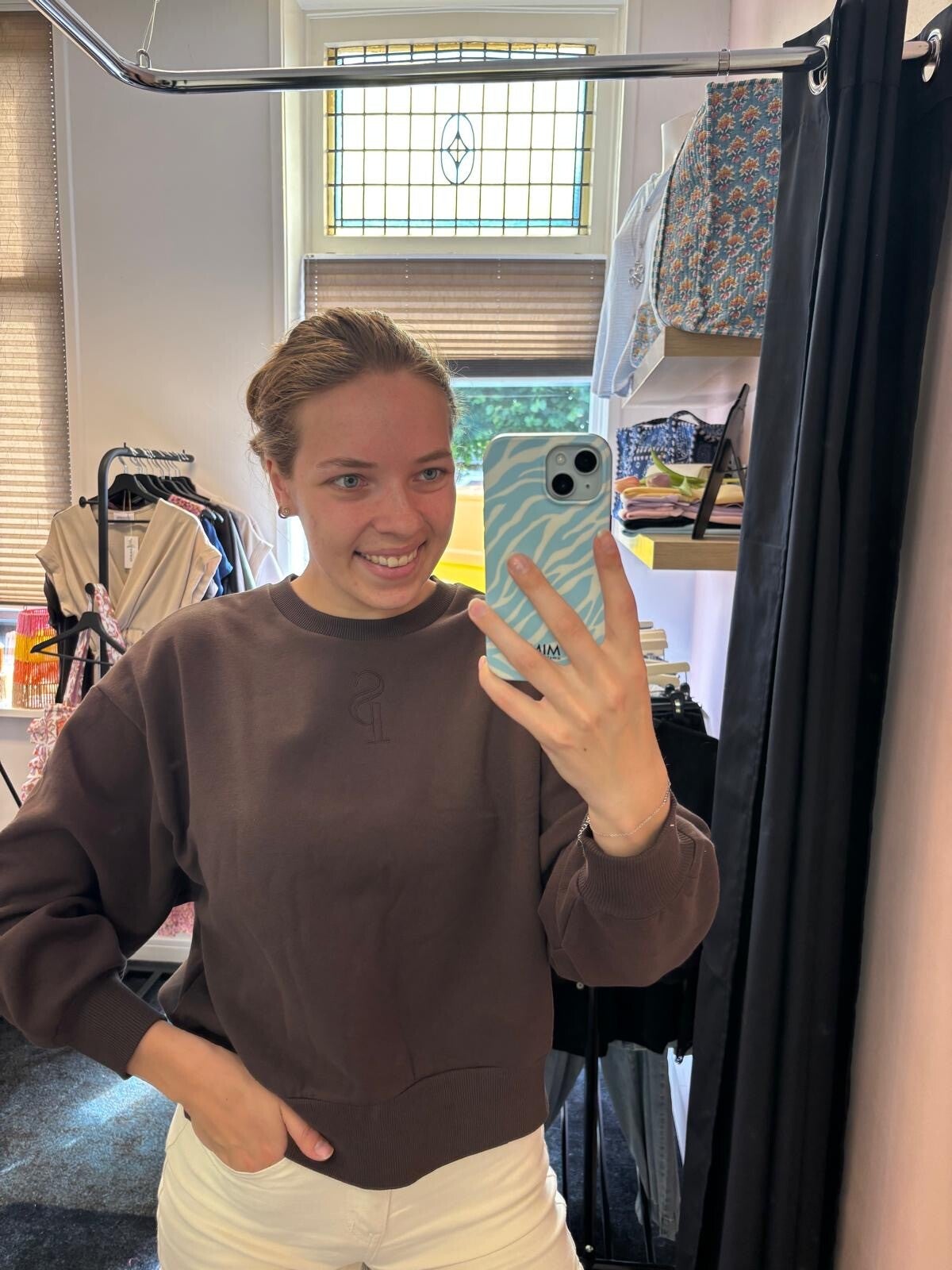 Bruine sweater SistersPoint