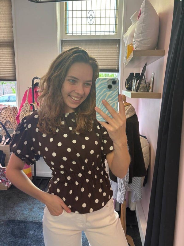 Bruin witte stippen top.