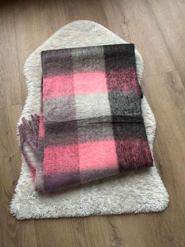 Roze zwarte sjaal