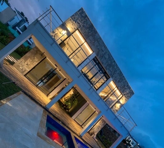 Casa construida desde cero
