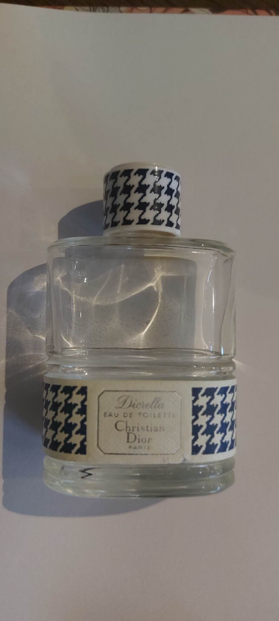 Bouteille "Diorella"