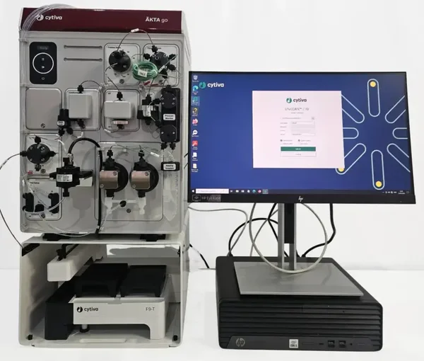 ÄKTA Go Chromatography System, F9-T Fraction Collector, Unicorn 7.10