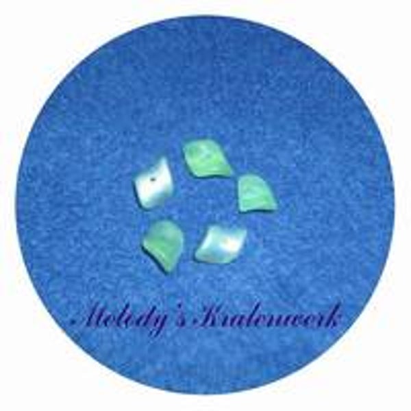 Groene glaskralen 10 x 6 mm - 10 st