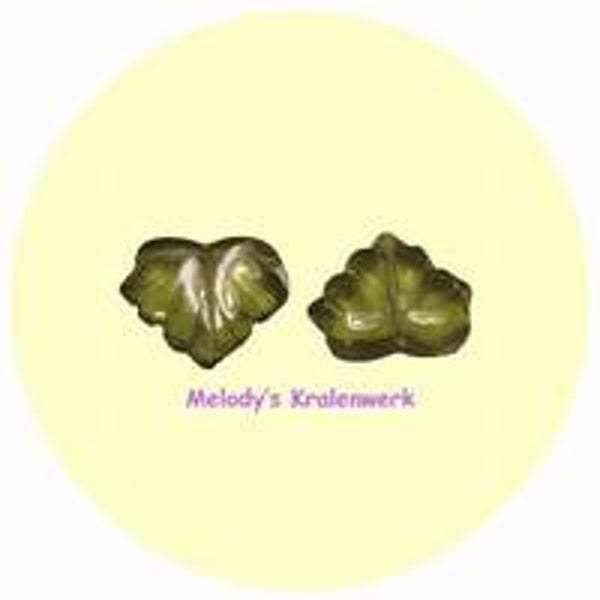 Groene glazen blaadjes 13 x 10 mm - 12 st