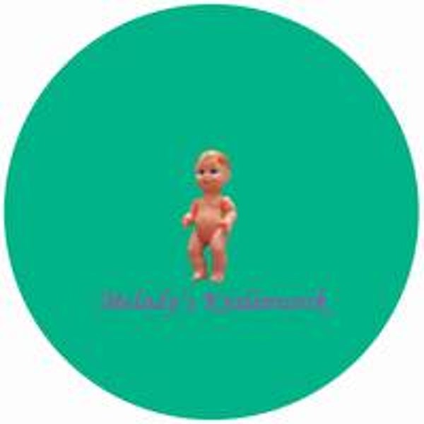 Babypop 8 cm met geverfd haar