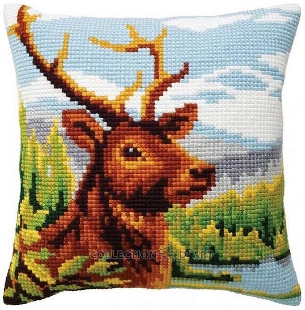 Kussen Borduurpakket - By the Mountain River