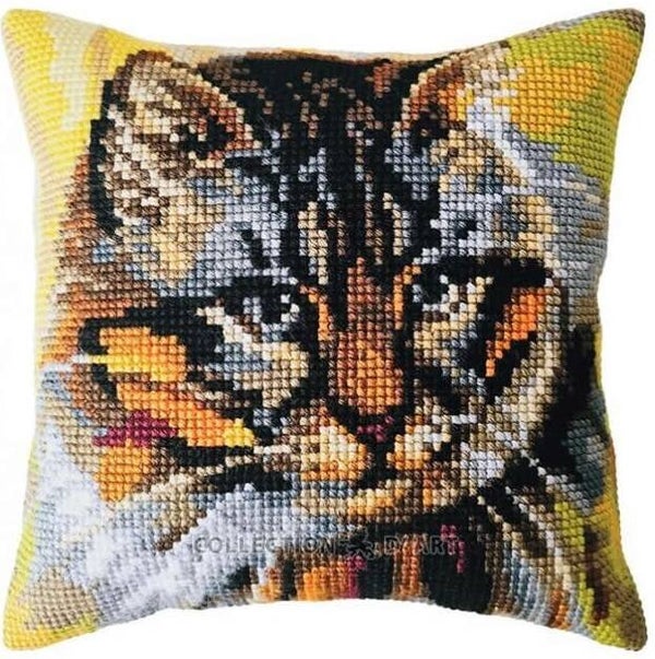 Kussen Uittel Borduurpakket - Who Runs the House?