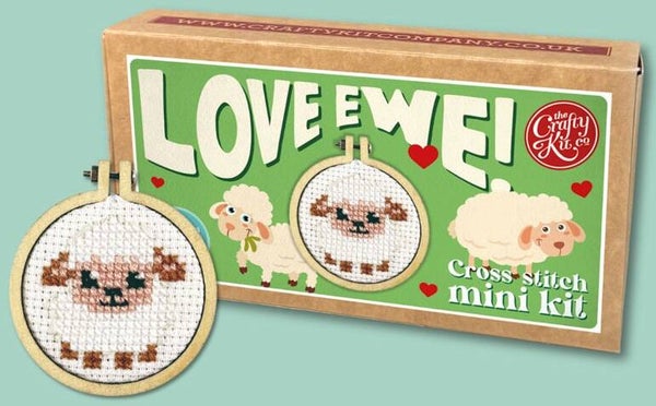 Borduurpakket - Matchbox - Love Ewe!