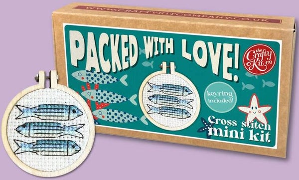 Borduurpakket - Matchbox - Packed with Love!