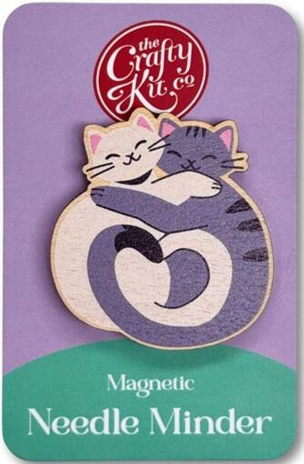 Wooden Needle Minder - Cat - Besties
