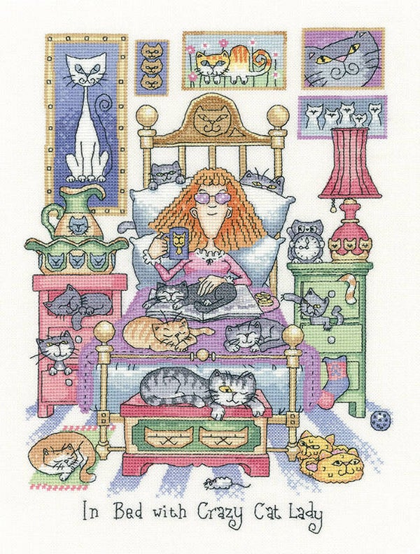 Borduurpakket - In Bed with Crazy Cat Lady
