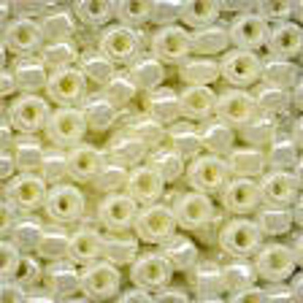 Pony Beads 6/0 - Creamy Pearl - 603