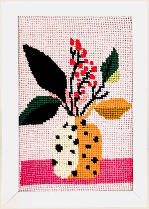Needlepoint Pakket - Red Bloom Vase