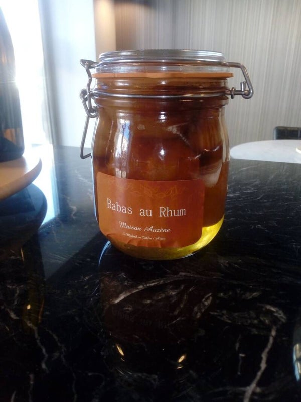 Pot de mini baba au rhum