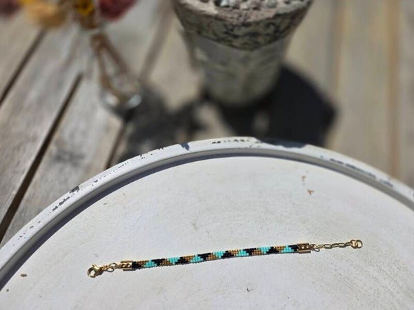 geweven armband met miyukikralen (3 rijen) en gouden verlengketting