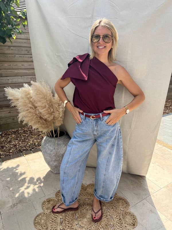 Emilia - Light Washed Barrel Denim