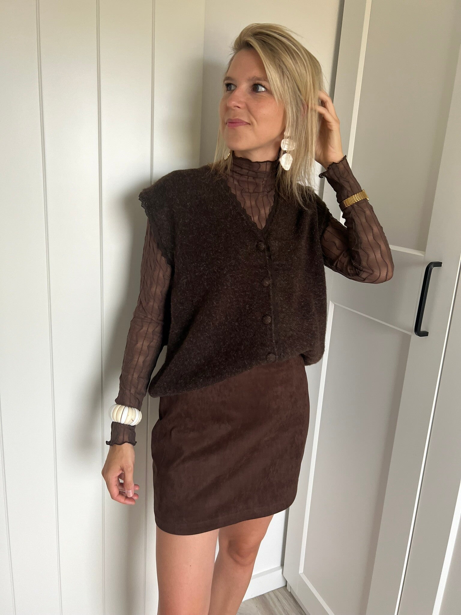 Licia - Brown Sleeveless Knit