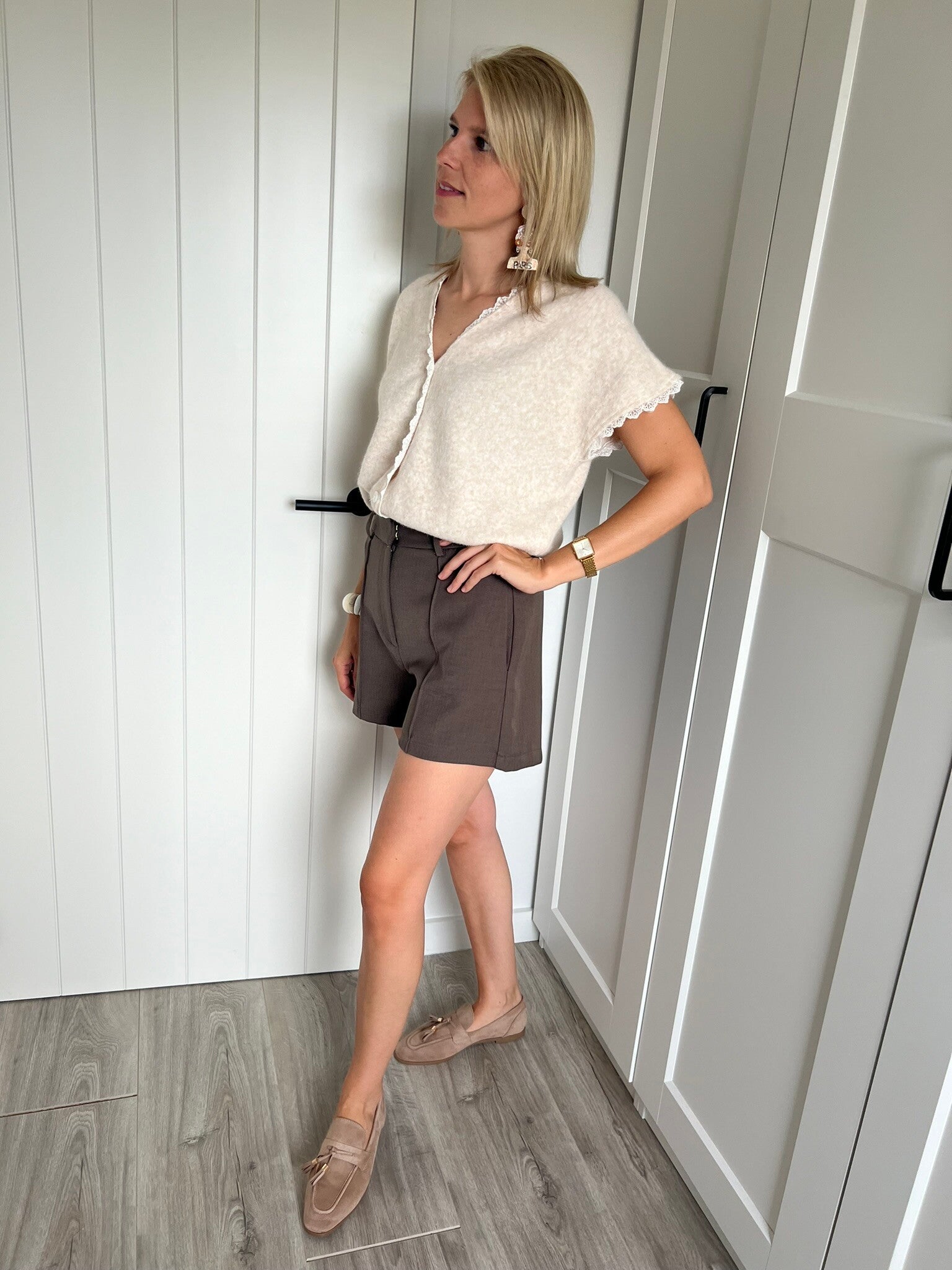 Victoria - Taupe Short