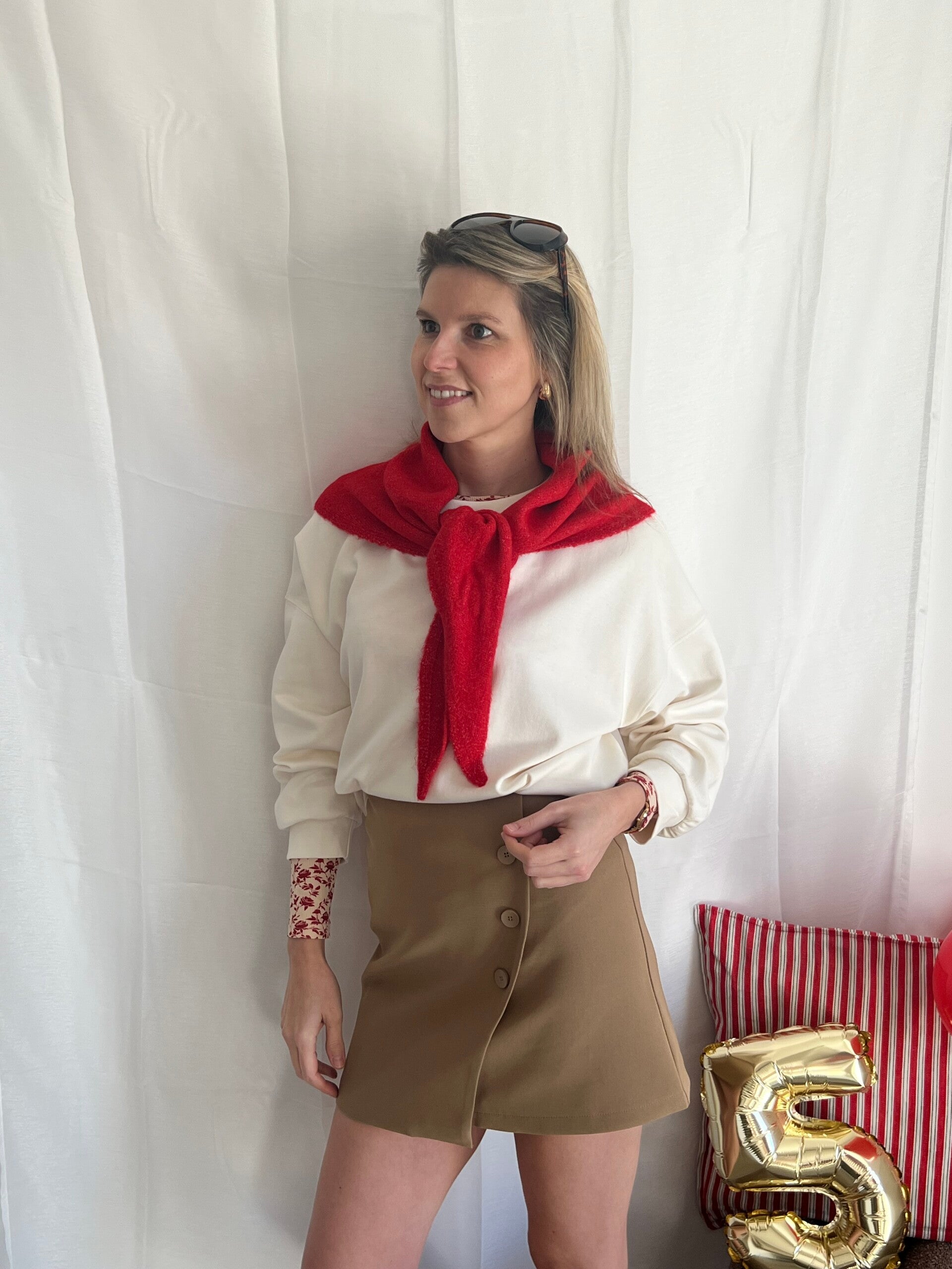 Rosa - Beige Sweater