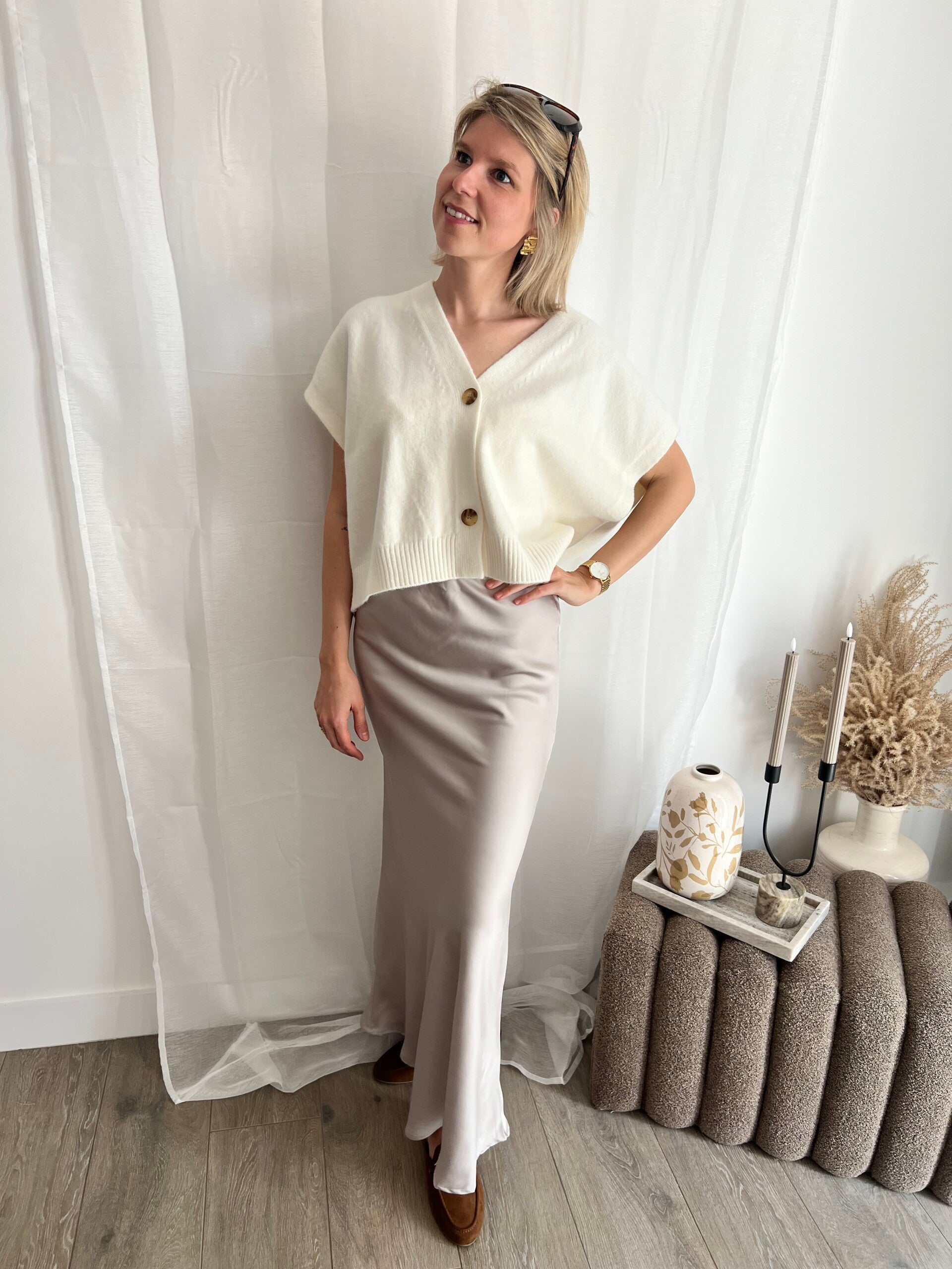 Lise-Marie - Beige Satin Skirt