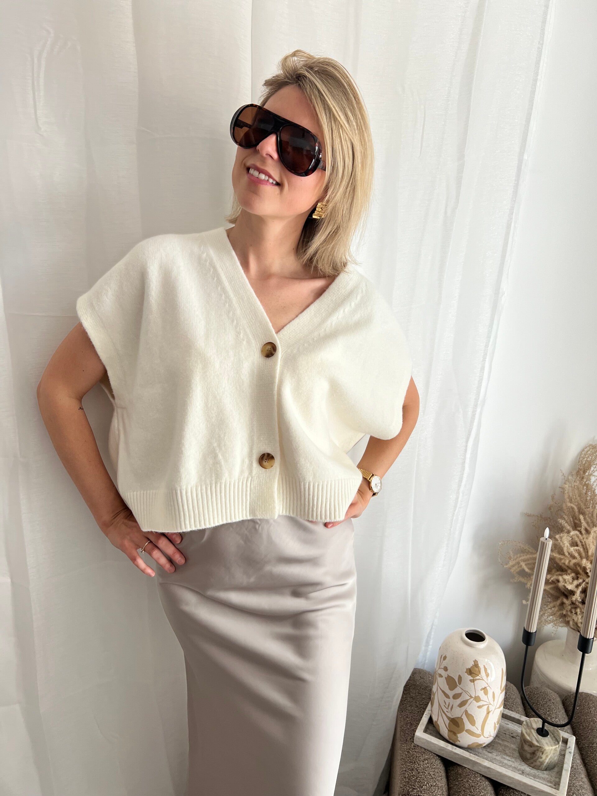 Lora - Ecru Sleeveless Knit