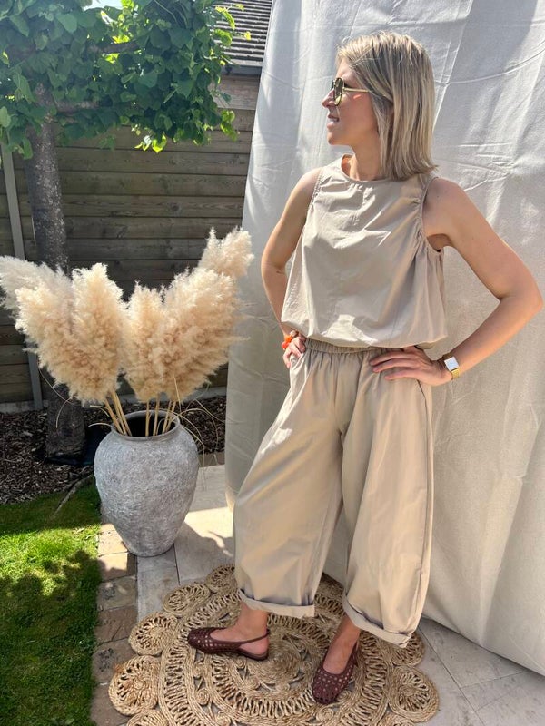 Lucille - Beige Baggy Pants