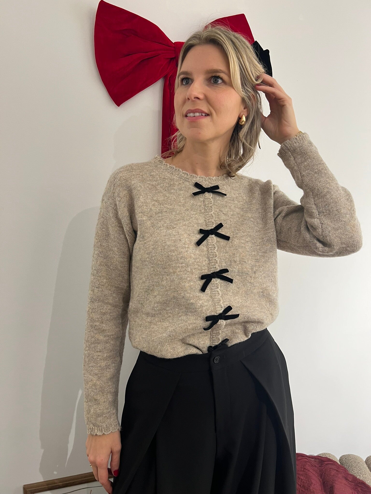 Eliane - Beige Knit Bows