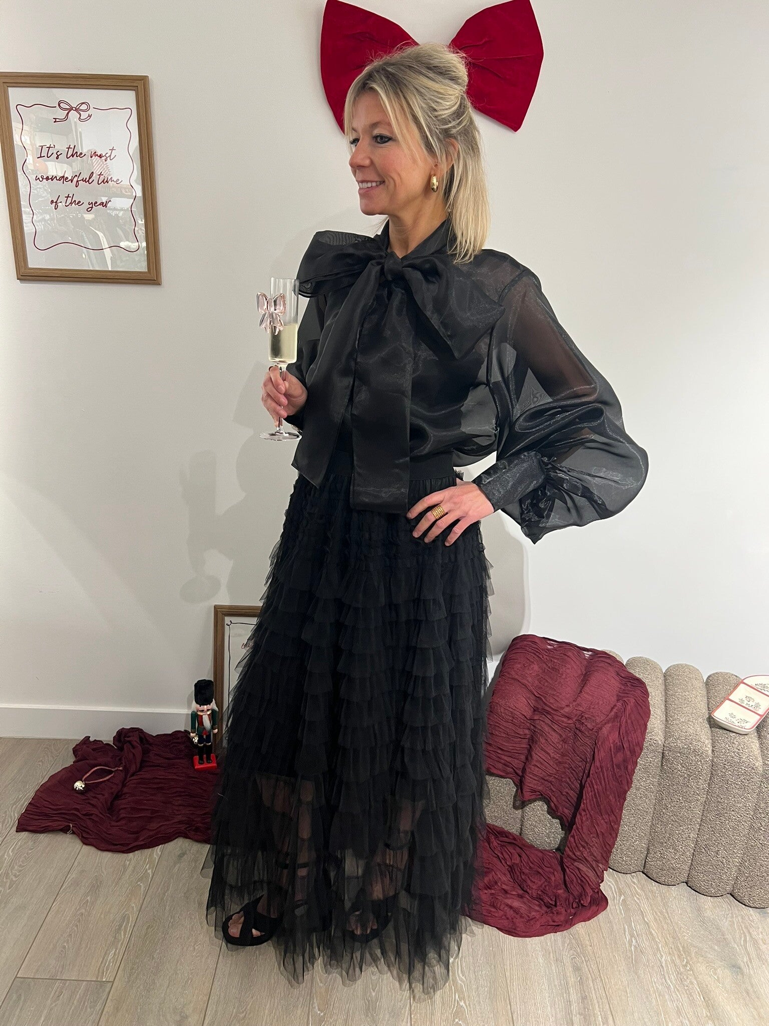 Mylène - Black Skirt Frill