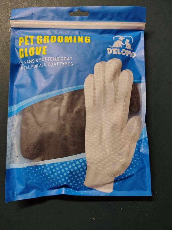 PET GROOMING GLOVES