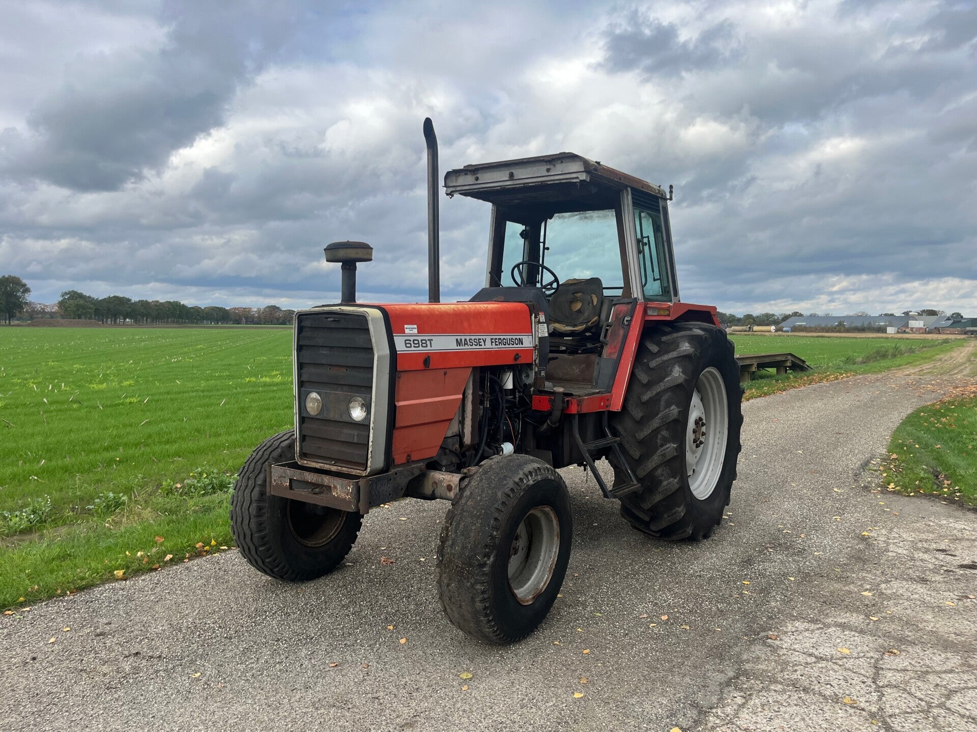 Massey-Ferguson 698T